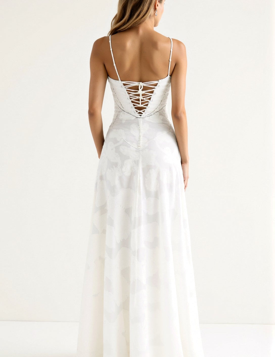 Arabelle_Lace_Maxi_Dress_4.jpg