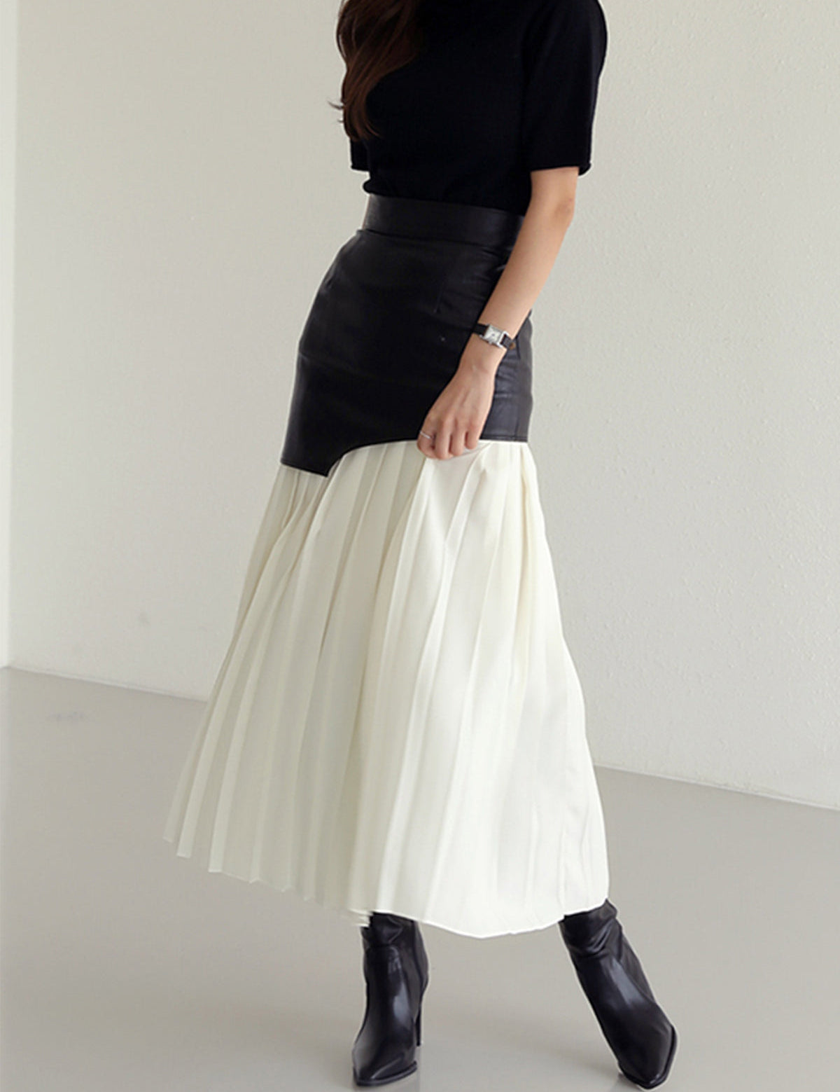 Asymmetric_Patchwork_Faux_Leather_Chiffon_Pleated_Maxi_Skirt_1.jpg