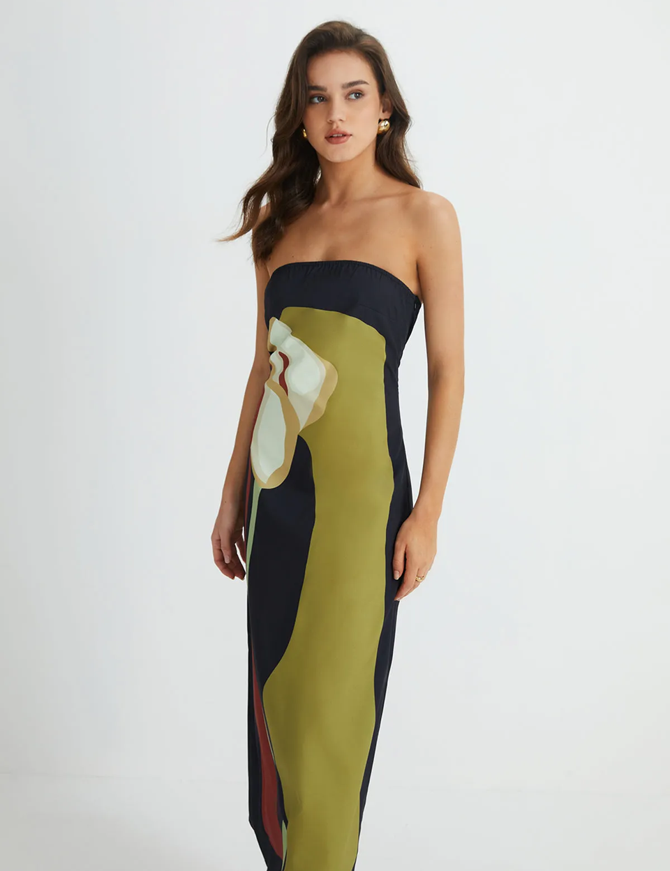 Emelia_Mauie_Maxi_Dress_3.png