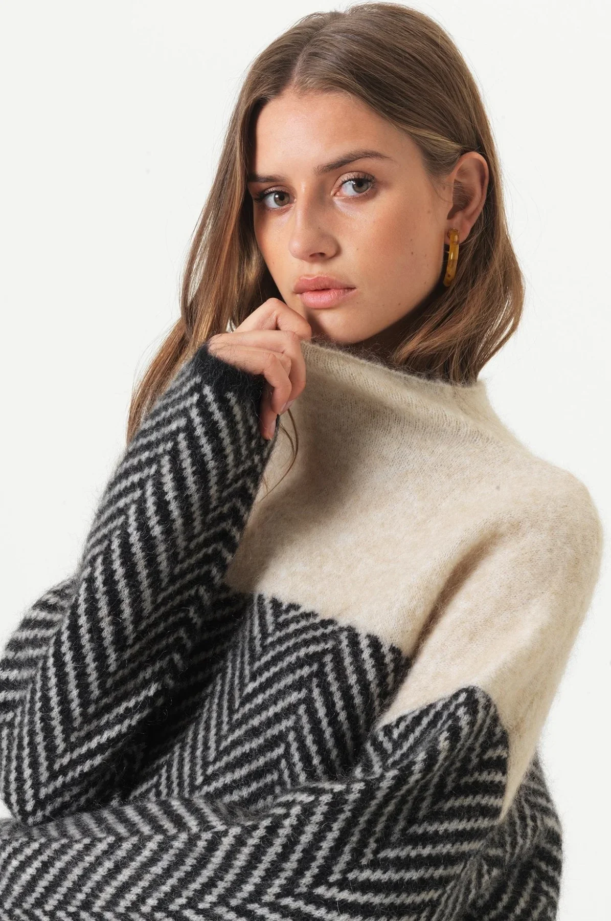 The Eireann Cashmere Chevron Turtleneck